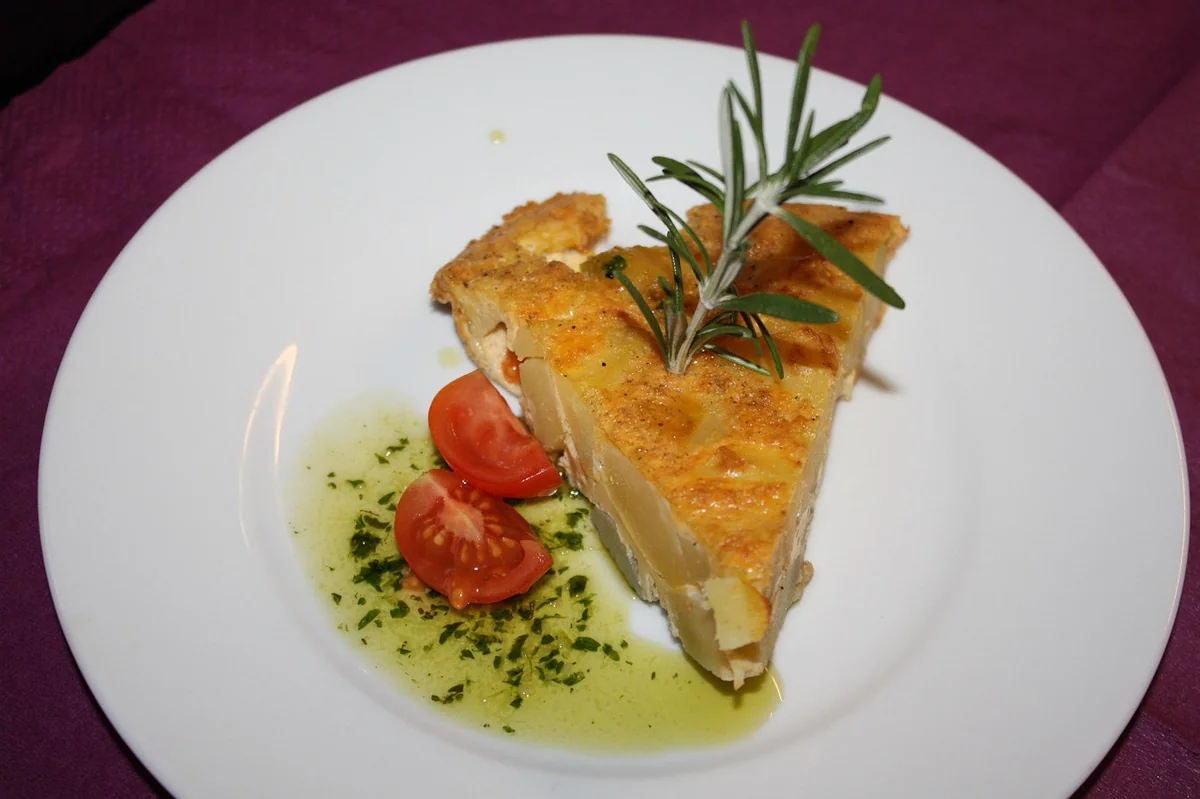 Quels sont 5 exemples de tapas espagnoles ?